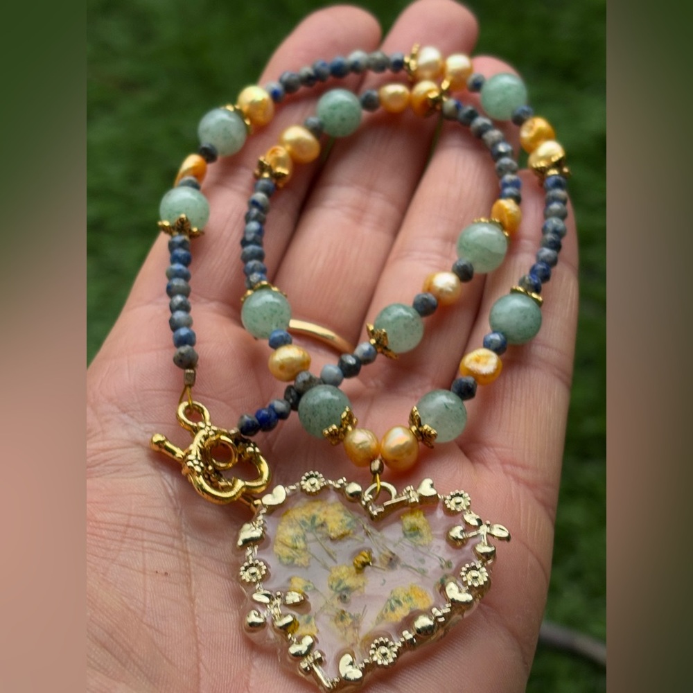 ARTISAN Hand Crafted Green Jade Lapis Lazuli Yellow Genuine Pearl Resin Heart - Picture 2 of 7